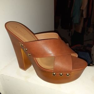 Venus brown wedge sandle